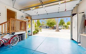 Pleasure Point Retreat